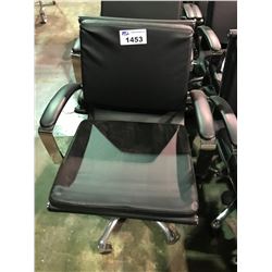 ROLLING/RECLINING OFFICE CHAIR