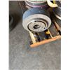 Image 1 : Grinding wheel with hub 10" x 3"