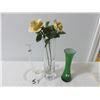 Image 1 : Single Flowers Vase, 1 Taller Vase With Porcelain Flowers
