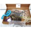 Image 3 : COSTUME JEWELLRY LOT - Full Cigar box