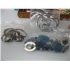 Image 5 : COSTUME JEWELLRY LOT - Full Cigar box