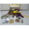 Image 2 : COSTUME JEWELLRY LOT - Full Cigar box