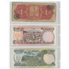 Image 3 : Binder of Foreign Notes  Lot of 16