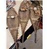 Image 1 : 3 Vintage Snow Shoes