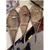 Image 2 : 3 Vintage Snow Shoes