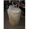 Image 1 : ANTIQUE FUEL CAN