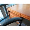 Image 9 : Wooden Desk w/ Drawers & Rolling Office Chair