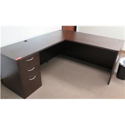 Wood 'L' Shaped Desk w/ Drawers