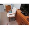 Image 8 : Oval Wood Conference Table w/ 5 Chairs