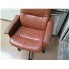 Image 2 : Brown Office Chair