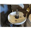 Image 8 : Sunkist Growers Juice Extractor 60 Cycle, 4.3 Amps