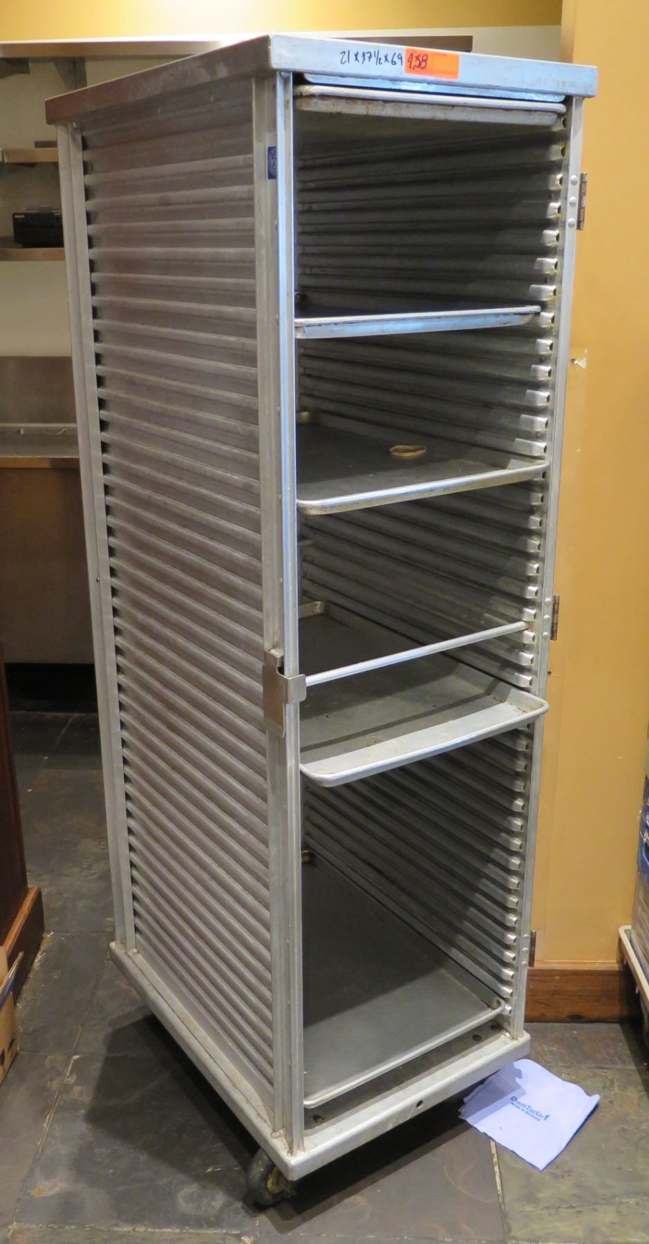 Pan Stacker Rolling Rack Commercial Rolling Metal Pan Storage Rack 21