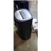 Image 3 : Box of computer parts, table lamps and paper shredder