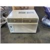 Image 2 : Beaumark window 8000 A/c unit and suncast reel