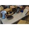 Image 1 : LARGE BOX OF NEW VASES