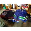 Image 1 : 4 Vancouver canucks jersey one with logo