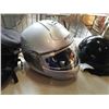 Image 2 : 2 DOT MOTORCYCLE HELMETS AND SADDLEBAGS