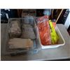 Image 1 : 2 totes of new work gloves