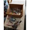 Image 1 : BOX OF HAND TOOLS