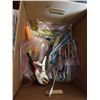 Image 2 : BOX OF HAND TOOLS