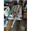Image 1 : THULE SINGLE RAIL FOR TRUCK BOX