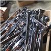 Image 2 : TOTE OF SLATBOARD HOOKS