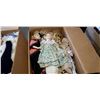 Image 5 : 4 BOXES OF COLLECTOR DOLLS