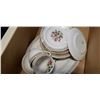 Image 2 : Box of english rosewood staffordshire decorative gold china