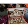 Image 2 : ITALIAN SILVER PLATED CUTLERY, GUILLAUME LEATHER JACKET SIZE 3X