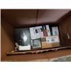 Image 2 : BOX OF ELECTRONICS - WIRELESS PHONE DOCK, SONOS CRADLE 200