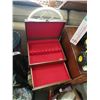 Image 2 : 2 CUTLERY CANTEENS