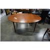 Image 1 : Vintage walter wabash MCM walnut dining table with 2 leaves