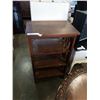 Image 2 : ANTIQUE OAK STAND