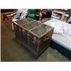 Image 2 : STEAMER TRUNK