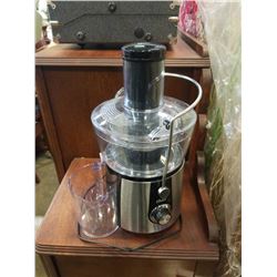 OSTER JUICER