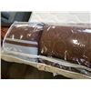Image 2 : 2 BAGS OF BEDDING