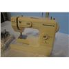Image 2 : VINTAGE KENMORE 385 SEWING MACHINE