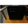 Image 1 : SILVERTONE SMART 1115 GUITAR AMP WITH EQ