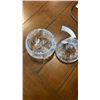 Image 3 : 2 FOOTED CRYSTAL BOWLS