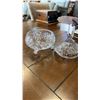 Image 4 : 2 FOOTED CRYSTAL BOWLS