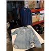 Image 1 : 2 levis medium and small shirts