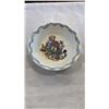 Image 8 : Queen's fine home china and royal magazines