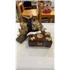 Image 1 : EASTERN JEWELRY BOX AND SHIP BOOKENDS