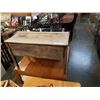 Image 1 : Rustic storage box