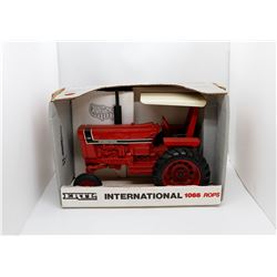 IH 1066 1:16 scale Special Edition Ertl