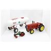 Image 1 : NH3 tank, red tractor w/ sterring steel, Case threshing machine