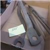Image 1 : Forge pliers and other antique tools