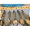 Image 2 : DIONNE QUINTUPLET SOUVENIR LOT