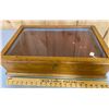 Image 2 : GLASS TOP VELVET LINED OAK DISPLAY CASE