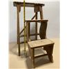 Image 1 : WOODEN STEP STOOL